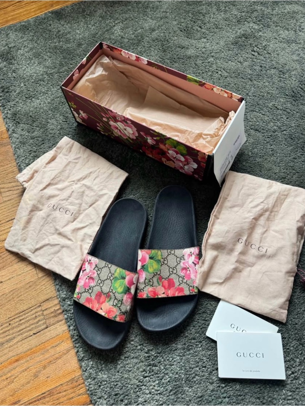 Gucci GG Blooms Slides (38)